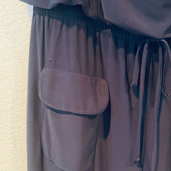 Emma & Michele - Midnight Blue Sleeveless Jumpsuit Size: Large Color: Navy - Picture 5 of 8